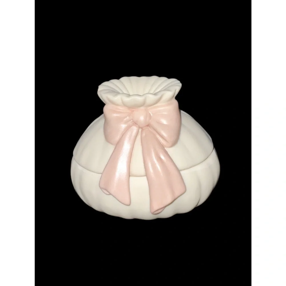 Avon 1986 Hand Painted Porcelain Figurine “A Summer Bride” & Trinket Box